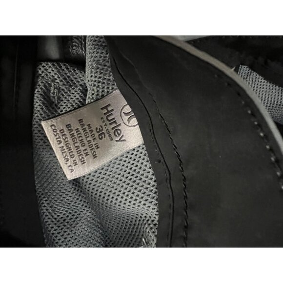 Hurley Grey Shorts Lightweight 9" inseam Pockets Skater Flat Front Casual  36 - Picture 5 of 7